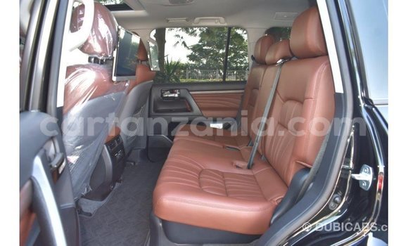 Nunua Imported Toyota Land Cruiser Nyeusi Gari ndani ya Import - Dubai nchini Arusha Nunua Imported Toyota Land Cruiser Nyeusi Gari ndani ya Import - Dubai nchini Arusha