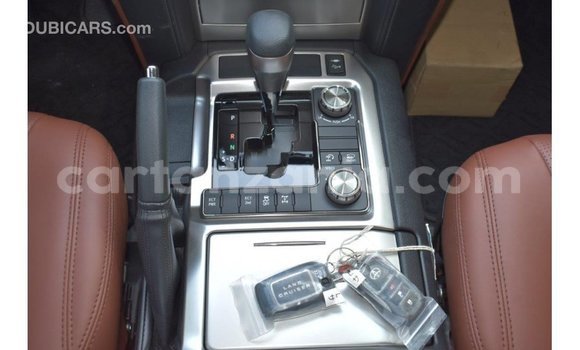 Nunua Imported Toyota Land Cruiser Nyeusi Gari ndani ya Import - Dubai nchini Arusha Nunua Imported Toyota Land Cruiser Nyeusi Gari ndani ya Import - Dubai nchini Arusha
