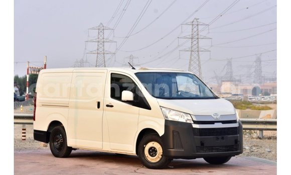 Buy Import Toyota Hiace White Car in Import - Dubai in Arusha Buy Import Toyota Hiace White Car in Import - Dubai in Arusha