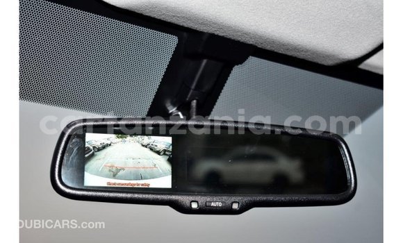 Buy Import Toyota Hiace White Car in Import - Dubai in Arusha Buy Import Toyota Hiace White Car in Import - Dubai in Arusha