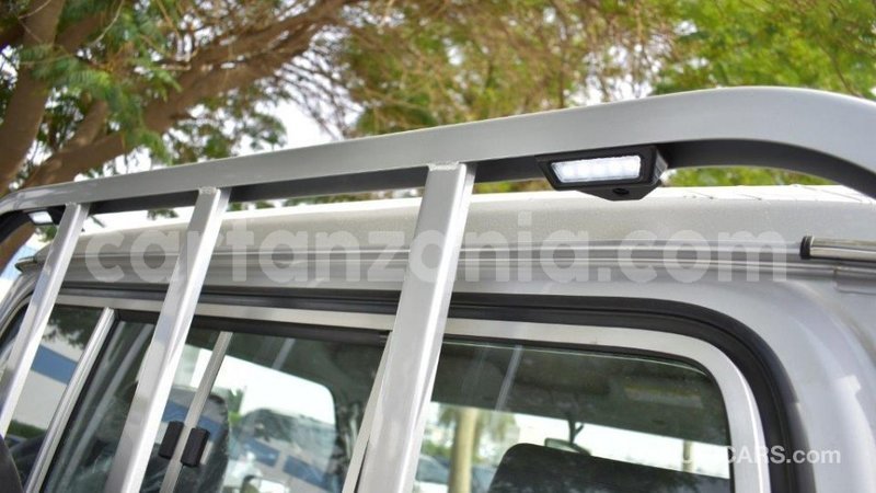 Big with watermark toyota land cruiser arusha import dubai 7871