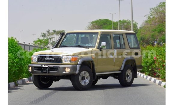 Buy Import Toyota Land Cruiser Beige Car in Import - Dubai in Arusha Buy Import Toyota Land Cruiser Beige Car in Import - Dubai in Arusha