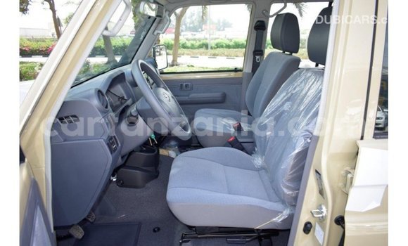 Buy Import Toyota Land Cruiser Beige Car in Import - Dubai in Arusha Buy Import Toyota Land Cruiser Beige Car in Import - Dubai in Arusha