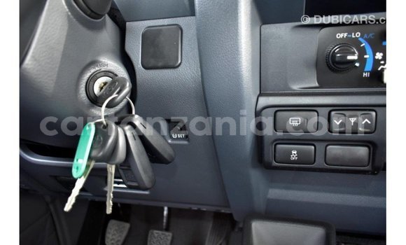 Buy Import Toyota Land Cruiser Beige Car in Import - Dubai in Arusha Buy Import Toyota Land Cruiser Beige Car in Import - Dubai in Arusha