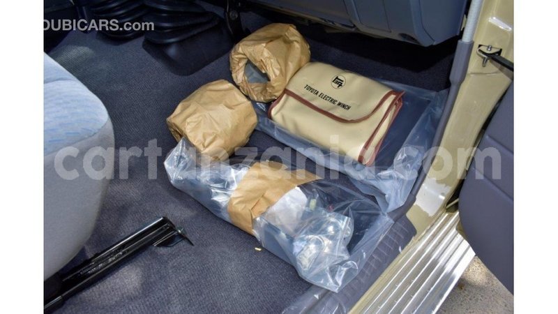 Big with watermark toyota land cruiser arusha import dubai 7872