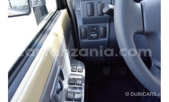 Buy Import Toyota Land Cruiser Beige Car in Import - Dubai in Arusha Buy Import Toyota Land Cruiser Beige Car in Import - Dubai in Arusha
