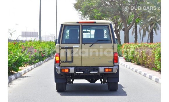 Buy Import Toyota Land Cruiser Beige Car in Import - Dubai in Arusha Buy Import Toyota Land Cruiser Beige Car in Import - Dubai in Arusha