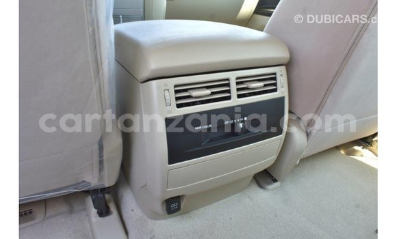 Buy Import Toyota Land Cruiser White Car in Import - Dubai in Arusha Buy Import Toyota Land Cruiser White Car in Import - Dubai in Arusha