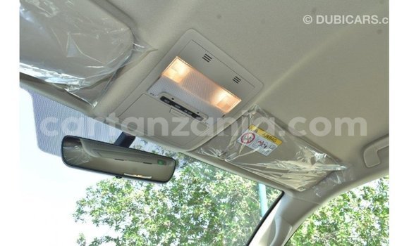 Buy Import Toyota Land Cruiser White Car in Import - Dubai in Arusha Buy Import Toyota Land Cruiser White Car in Import - Dubai in Arusha