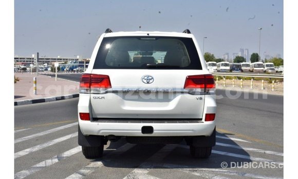 Buy Import Toyota Land Cruiser White Car in Import - Dubai in Arusha Buy Import Toyota Land Cruiser White Car in Import - Dubai in Arusha