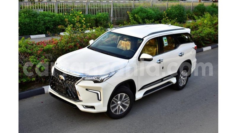 Big with watermark toyota fortuner arusha import dubai 7874