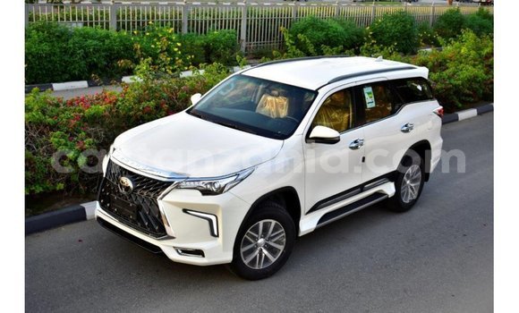 Buy Import Toyota Fortuner White Car in Import - Dubai in Arusha Buy Import Toyota Fortuner White Car in Import - Dubai in Arusha