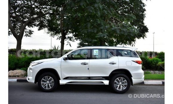 Buy Import Toyota Fortuner White Car in Import - Dubai in Arusha Buy Import Toyota Fortuner White Car in Import - Dubai in Arusha
