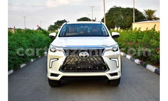 Buy Import Toyota Fortuner White Car in Import - Dubai in Arusha Buy Import Toyota Fortuner White Car in Import - Dubai in Arusha