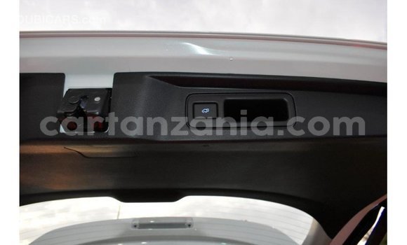 Buy Import Toyota Fortuner White Car in Import - Dubai in Arusha Buy Import Toyota Fortuner White Car in Import - Dubai in Arusha