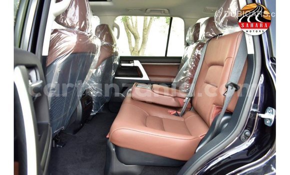 Nunua Imported Toyota Land Cruiser Nyeusi Gari ndani ya Import - Dubai nchini Arusha Nunua Imported Toyota Land Cruiser Nyeusi Gari ndani ya Import - Dubai nchini Arusha