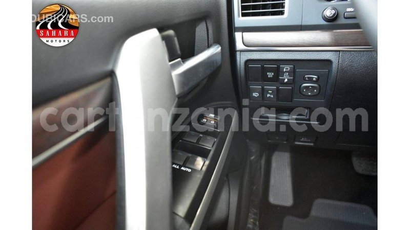 Big with watermark toyota land cruiser arusha import dubai 7875