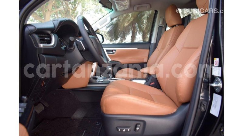 Big with watermark toyota fortuner arusha import dubai 7876