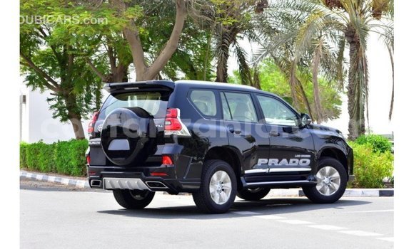Nunua Imported Toyota Prado Nyeusi Gari ndani ya Import - Dubai nchini Arusha Nunua Imported Toyota Prado Nyeusi Gari ndani ya Import - Dubai nchini Arusha