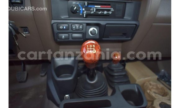 Buy Import Toyota Land Cruiser Beige Car in Import - Dubai in Arusha Buy Import Toyota Land Cruiser Beige Car in Import - Dubai in Arusha