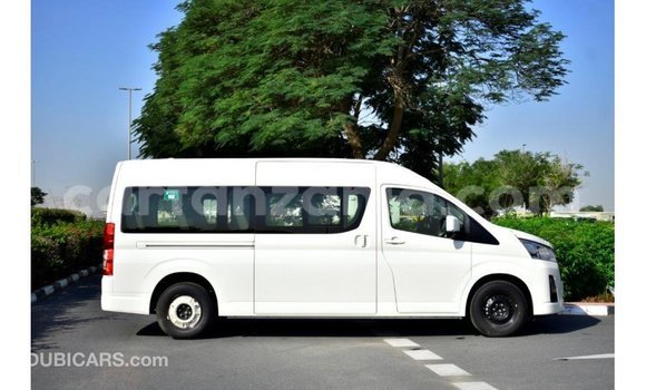 Buy Import Toyota Hiace White Car in Import - Dubai in Arusha Buy Import Toyota Hiace White Car in Import - Dubai in Arusha