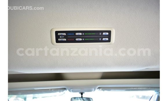 Buy Import Toyota Hiace White Car in Import - Dubai in Arusha Buy Import Toyota Hiace White Car in Import - Dubai in Arusha