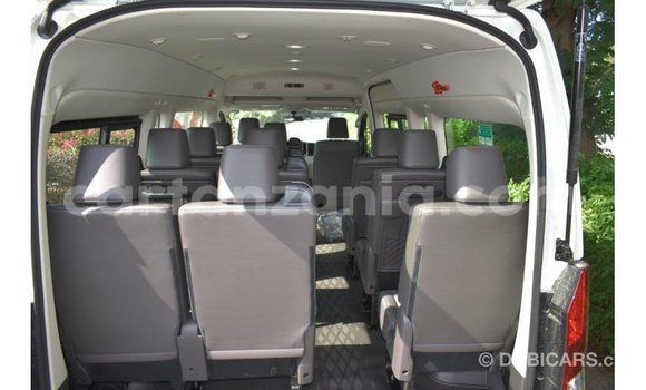 Buy Import Toyota Hiace White Car in Import - Dubai in Arusha Buy Import Toyota Hiace White Car in Import - Dubai in Arusha