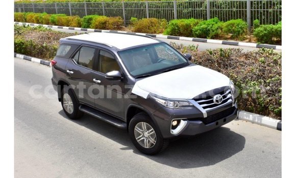 Nunua Imported Toyota Fortuner Nyingine Gari ndani ya Import - Dubai nchini Arusha Nunua Imported Toyota Fortuner Nyingine Gari ndani ya Import - Dubai nchini Arusha