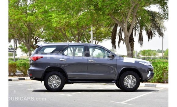 Nunua Imported Toyota Fortuner Nyingine Gari ndani ya Import - Dubai nchini Arusha Nunua Imported Toyota Fortuner Nyingine Gari ndani ya Import - Dubai nchini Arusha