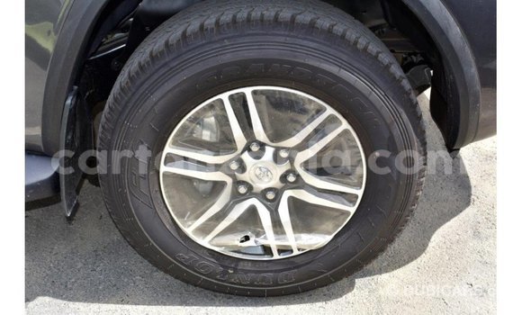 Nunua Imported Toyota Fortuner Nyingine Gari ndani ya Import - Dubai nchini Arusha Nunua Imported Toyota Fortuner Nyingine Gari ndani ya Import - Dubai nchini Arusha