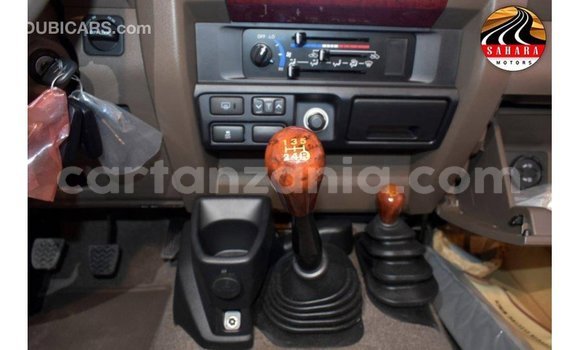Nunua Imported Toyota Land Cruiser Nyingine Gari ndani ya Import - Dubai nchini Arusha Nunua Imported Toyota Land Cruiser Nyingine Gari ndani ya Import - Dubai nchini Arusha