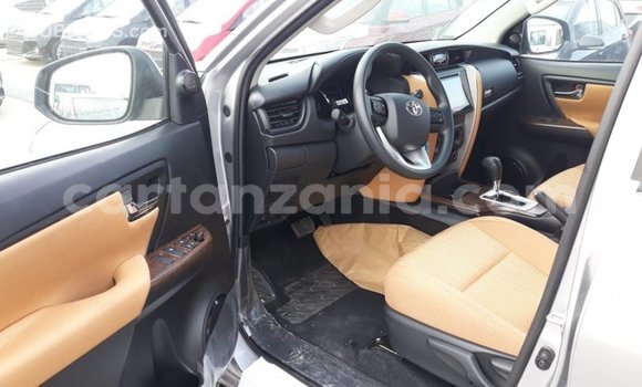 Buy Import Toyota Fortuner Other Car in Import - Dubai in Arusha Buy Import Toyota Fortuner Other Car in Import - Dubai in Arusha
