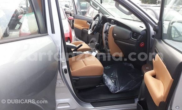 Buy Import Toyota Fortuner Other Car in Import - Dubai in Arusha Buy Import Toyota Fortuner Other Car in Import - Dubai in Arusha
