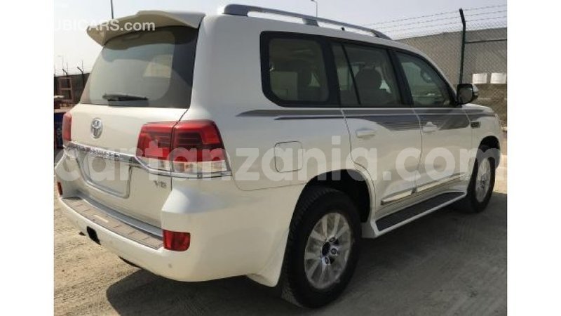 Big with watermark toyota land cruiser arusha import dubai 7897