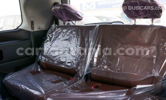 Nunua Imported Toyota Land Cruiser Nyeusi Gari ndani ya Import - Dubai nchini Arusha Nunua Imported Toyota Land Cruiser Nyeusi Gari ndani ya Import - Dubai nchini Arusha