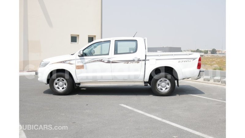 Big with watermark toyota hilux arusha import dubai 7903