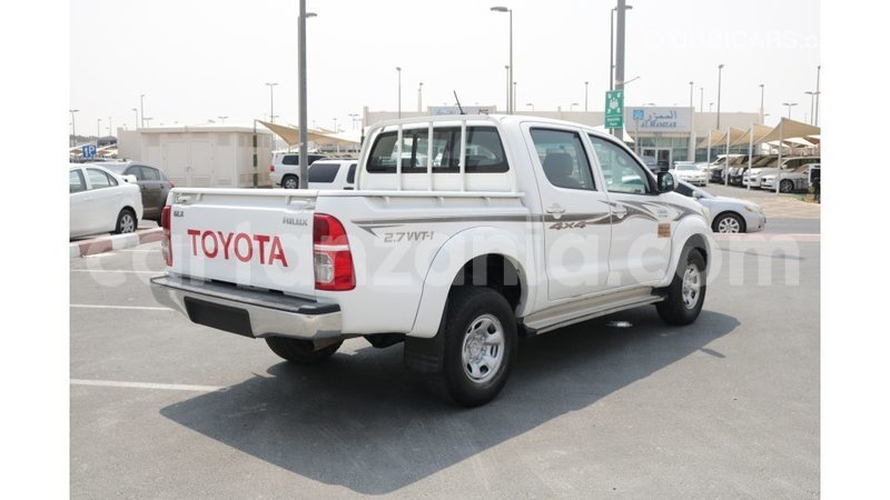 Big with watermark toyota hilux arusha import dubai 7903