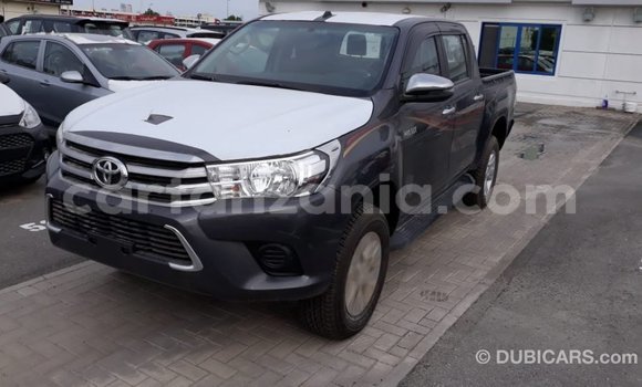 Nunua Imported Toyota Hilux Nyingine Gari ndani ya Import - Dubai nchini Arusha Nunua Imported Toyota Hilux Nyingine Gari ndani ya Import - Dubai nchini Arusha