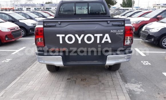 Nunua Imported Toyota Hilux Nyingine Gari ndani ya Import - Dubai nchini Arusha Nunua Imported Toyota Hilux Nyingine Gari ndani ya Import - Dubai nchini Arusha