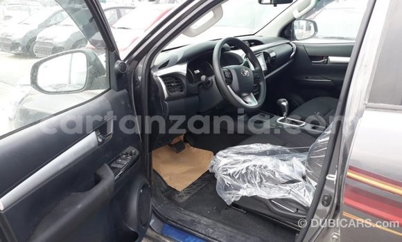Nunua Imported Toyota Hilux Nyingine Gari ndani ya Import - Dubai nchini Arusha Nunua Imported Toyota Hilux Nyingine Gari ndani ya Import - Dubai nchini Arusha