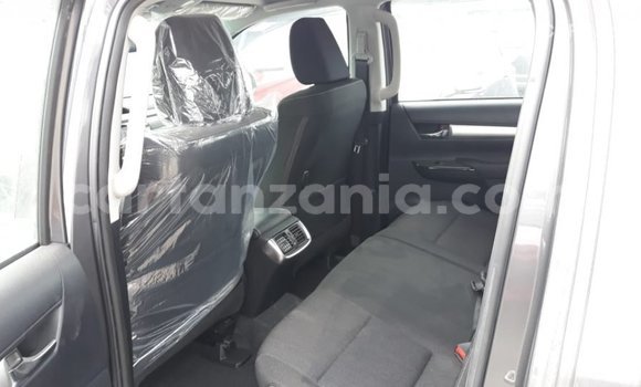 Nunua Imported Toyota Hilux Nyingine Gari ndani ya Import - Dubai nchini Arusha Nunua Imported Toyota Hilux Nyingine Gari ndani ya Import - Dubai nchini Arusha