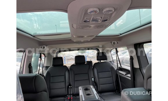 Nunua Imported Peugeot Traveller Nyeusi Gari ndani ya Import - Dubai nchini Arusha Nunua Imported Peugeot Traveller Nyeusi Gari ndani ya Import - Dubai nchini Arusha