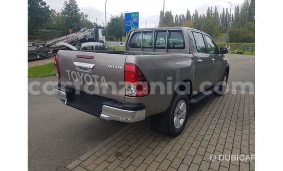 Nunua Imported Toyota Hilux Nyingine Gari ndani ya Import - Dubai nchini Arusha Nunua Imported Toyota Hilux Nyingine Gari ndani ya Import - Dubai nchini Arusha