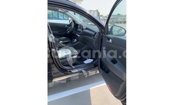 Nunua Imported Hyundai Tucson Nyeusi Gari ndani ya Import - Dubai nchini Arusha Nunua Imported Hyundai Tucson Nyeusi Gari ndani ya Import - Dubai nchini Arusha
