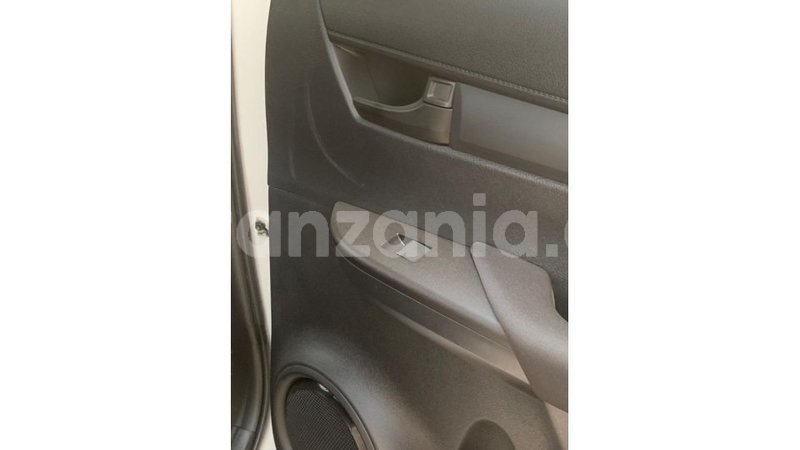 Big with watermark toyota hilux arusha import dubai 7911