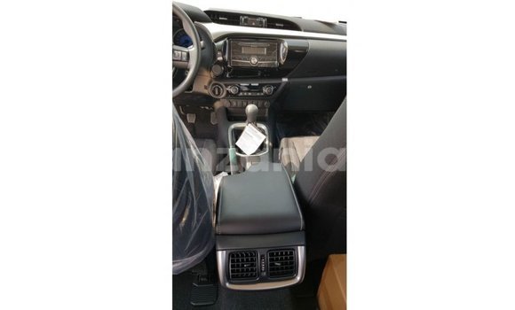 Nunua Imported Toyota Hilux Bluu Gari ndani ya Import - Dubai nchini Arusha Nunua Imported Toyota Hilux Bluu Gari ndani ya Import - Dubai nchini Arusha
