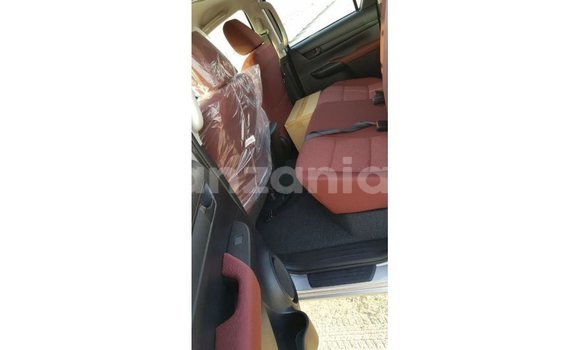 Nunua Imported Toyota Hilux Bluu Gari ndani ya Import - Dubai nchini Arusha Nunua Imported Toyota Hilux Bluu Gari ndani ya Import - Dubai nchini Arusha