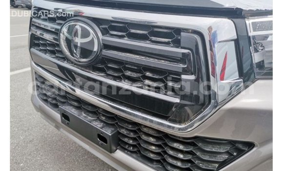Nunua Imported Toyota Hilux Nyingine Gari ndani ya Import - Dubai nchini Arusha Nunua Imported Toyota Hilux Nyingine Gari ndani ya Import - Dubai nchini Arusha