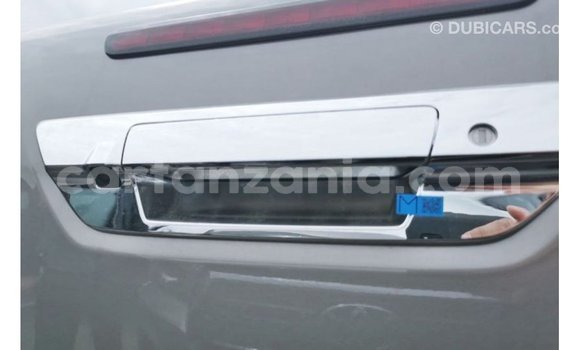 Nunua Imported Toyota Hilux Nyingine Gari ndani ya Import - Dubai nchini Arusha Nunua Imported Toyota Hilux Nyingine Gari ndani ya Import - Dubai nchini Arusha