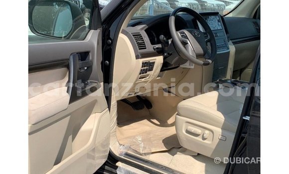Nunua Imported Toyota Land Cruiser Nyeusi Gari ndani ya Import - Dubai nchini Arusha Nunua Imported Toyota Land Cruiser Nyeusi Gari ndani ya Import - Dubai nchini Arusha